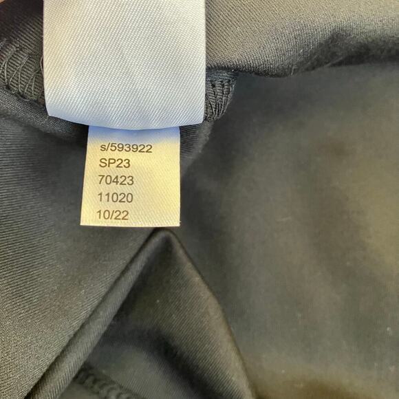 Ann Taylor Sz L Black Refined Stretch Wrap Top 3/4 Sleeve Fitted Feminine Office - Picture 16 of 16